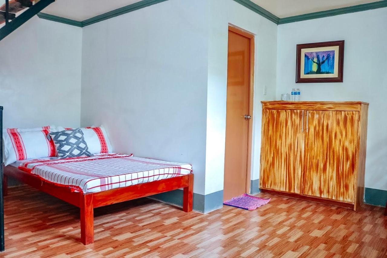Airport View Hotel Виган Экстерьер фото